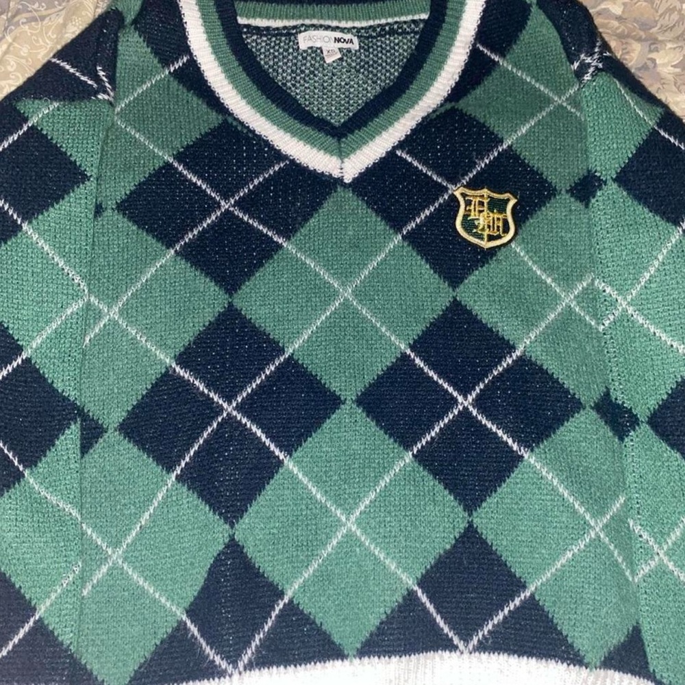 Fashion Nova V-Neck Sweater Argyle